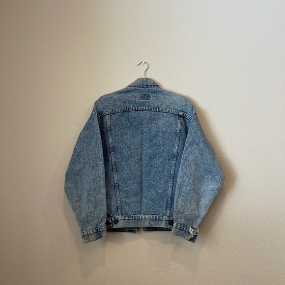 Vintage Levi’s Denim Jacket - Picture 10 of 10